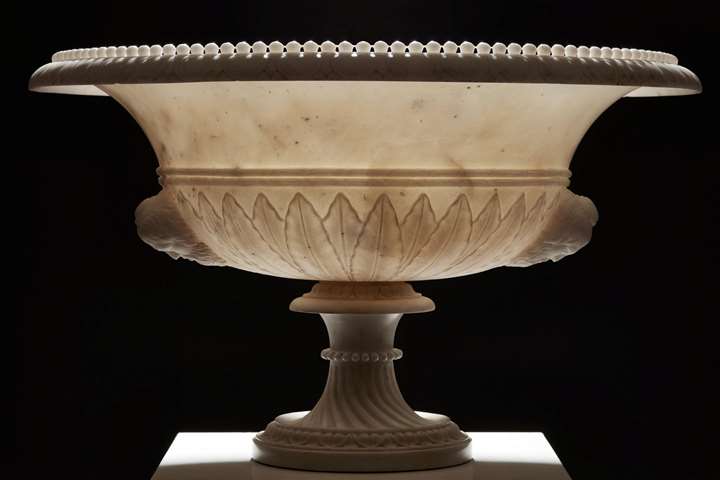 A white marble neoclassical tazza